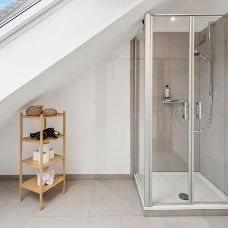 Maremar - Style Nahe Klinikum - Luxus Boxspring - Parkplatz - Kueche - Highspeed Wlan - Bis Zu 5p
