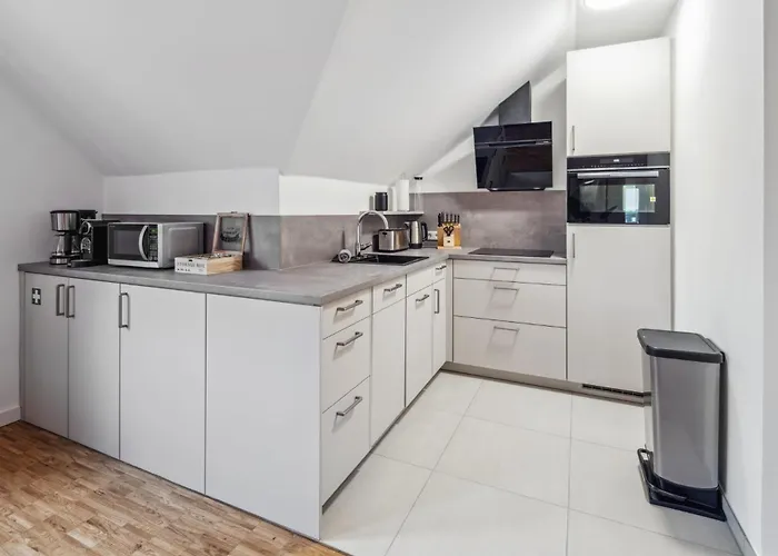 Lejlighed Maremar - Style Nahe Klinikum - Luxus Boxspring - Parkplatz - Kueche - Highspeed Wlan - Bis Zu 5p